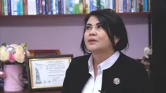 "Чўкаётган одам хасдан қанча умид қилса, мен учун ҳам адабиёт ана шунча бир умиддир", дейди ўзбекистонлик таниқли шоира Хосият Рустамова.