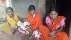 சந்தோஷியின் குடும்பத்தினர்