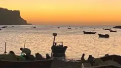 ऑयल रिफ़ाइनरी