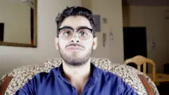شُلّت حركة السودانيين المقيمين في الخرطوم بسبب الاشتباكات المسلحة الدائرة منذ أيام، وكذلك حياة أبناء وبنات الجاليات الموجودة في العاصمة السودانية.