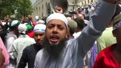 ইসলামপন্থীদের বিক্ষোভ