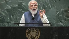 मोदी