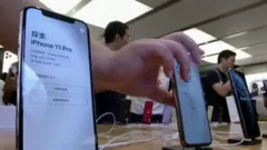 ကိုရိုနာဗိုင်းရပ်စ်ကြောင့် အက်ပဲလ် ကုမ္ပဏီ လုပ်ငန်း ထိခိုက်