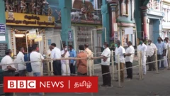 புதுச்சேரியில் வழிபாட்டுதலங்கள், வணிக வளாகங்கள் திறப்பு