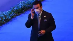 ভোটের আগে ফোনে কথা বলছেন জেনারেল আল-রাইসি।