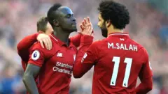 L'international sénégalais Sadio Mané et son coéquipier égyptien Mohamed Salah