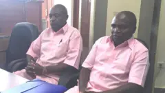 Ignace Nkaka alias La Forge Bazeye (ibumoso) yari umuvugizi wa FDLR, naho Col Jean Pierre Nsekanabo (iburyo) wiyitaga Abega akaba yari ashinzwe iperereza