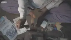 .