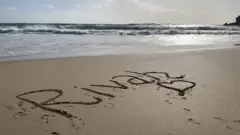 ሪቫህ በአሸዋ ላይ ተፅፎ