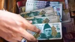 پیسے