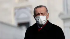 اردوغان در مسجد آنکارا