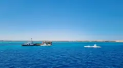 エジプト・ハルガダ沖で撮影された、シンドバッド・サブマリンズの潜水艇