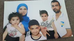 خلیل کی عمر محض چھ سال تھی جب انھیں اپنا ملک شام چھوڑنا پڑا