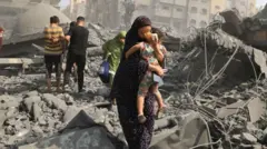 Plus de 30 000 personnes ont été tuées dans la bande de Gaza depuis le début du conflit, le 7 octobre 2023.