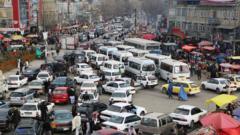 د طالبانو حکومت وايي، سلګونه بې اسناده موټر یې نیولي دي