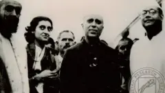 நேருவுடன் நேதாஜி சுபாஷ் சந்திரபோஸ்.