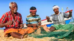 இந்திய பெருங்கடல்: மீன் வளம் முற்றிலும் அழியும் ஆபத்து - தமிழக மீனவர்கள் எதிர்காலம் என்ன ஆகும்?