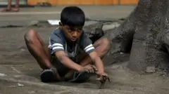 પ્રતીકાત્મક તસવીર