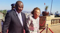 Tshepo Motsepe join her husband Cyril Ramaphosa for di inauguration