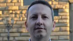  احمدرضا جلالی بهار سال ۱۳۹۵ به دعوت دانشگاه‌های تهران و شیراز به ایران سفر کرده بود اما سه روز پیش از بازگشت به سوئد دستگیر شد