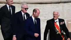 Príncipe William no funeral do papa Francisco