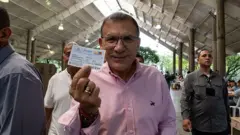 Roy Barreras, votando no domingo, 8 de março de 2026