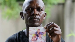 Stephen Mwiti est à la recherche de sa femme et de ses enfants depuis l'année dernière.