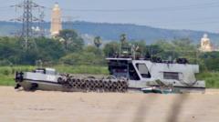 ချင်းတွင်းမြစ်ကို ဆန်တက်တဲ့စစ်သင်္ဘောတွေ စစ်ကိုင်းနဲ့ကချင်ကို စိုးမိုးဖို့လား