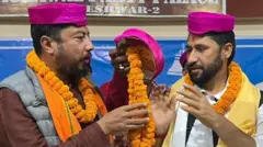 विराजभक्त श्रेष्ठ र रवि लामिछाने