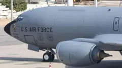 பிப்ரவரி மாதம் இஸ்ரேலில் காணப்பட்ட அமெரிக்க விமானப்படையின் போயிங் கேசி-135 ஸ்ட்ரேடோடேங்கர் வான்வழி எரிபொருள் நிரப்பும் விமானம் (கோப்புப் படம்)