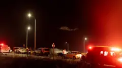 مروحية إسرائيلية تُجلي مصابين بعد أن تسبب هجوم تبناه حزب الله، بطائرة دون طيار في وقوع خسائر بشرية كبيرة في 13 أكتوبر/تشرين الأول 2024 في بنيامينا/حيفا