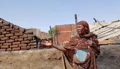 تتعرض الدلنج لقصف مدفعي متكرر