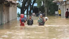 ফেনীতে অধিকাংশ জায়গায় অবস্থা শোচনীয়