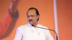 अजित पवार