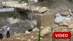 இலங்கை: மண்சரிவு மற்றும் வெள்ளத்தால் ஸ்பிரிங் வேலி பகுதியில் சிக்கியுள்ள மக்கள்