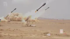 مشاهد من إطلاق الحوثيون صواريخ على إسرائيل