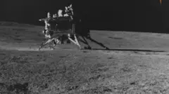 விக்ரம் லேண்டரால் படம் எடுக்கப்பட்ட பிரக்யான் ரோவர்