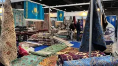 صادر کنندگان قالی افغانستان امسال ۵۷۰ هزار متر مربع قالین به ۳۰ کشور جهان صادر کرده اند