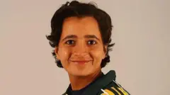 پاکستان کی ساجدہ شاہ انٹرنیشنل کرکٹ کھیلنے والی اب تک کی سب سے کم عمر کھلاڑی ہیں