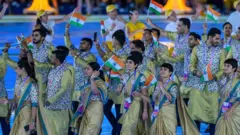 एशियन गेम्स के उद्घाटन समारोह में भारतीय खिलाड़ी.