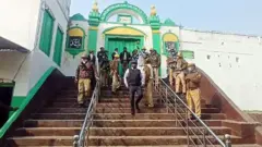संभल जिल्ह्यातील जामा मशीदीचा सर्व्हे होत असताना हा हिंसाचार झाला.
