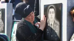  2023-cü il. Bakıdakı İkinci Fəxri Xiyabanda İkinci Qarabağ Müharibəsində həlak olanların xatirəsi yad edilir.