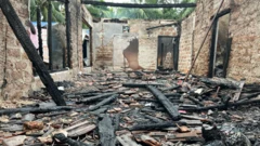 අඟුරුවාතොට සෙනෙහසේ කැදැල්ලේ ගින්න