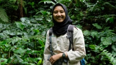 Rahayu Oktaviani, owa Jawa