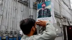 د پاکستان د پوځ میجر عدنان اسلم په یوه برید کې له سخت ټپي کېدو وروسته مړ شو.