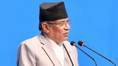 संसद्‌मा प्रचण्ड 