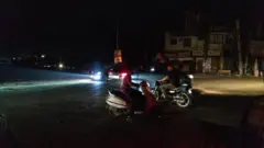 अमृतसरमध्ये मध्यरात्री झालेल्या स्फोटांविषयी स्थानिक काय म्हणतात?