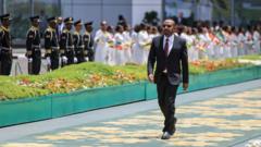Bulchiinsi Itoophiyaa Sirna Paarlaamaa irraa gara Sirna Pirezidaantummaatti jijjiiramuuf jiraa?