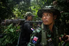 KNLA တပ်ဖွဲ့၀င်တွေ(ပုံဟောင်း) 