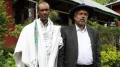 Bitimaa Dalasaafi obboleessaa isaanii